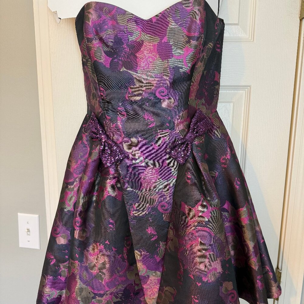 Betsey Johnson Purple Brocade Dress aso Lana Del Rey in 2011